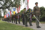 FOTOGALERIE: Terezínská tryzna, desítky věnců a tisíce přihlížejících