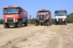 Trojice kamionů chystá odjezd na Dakar